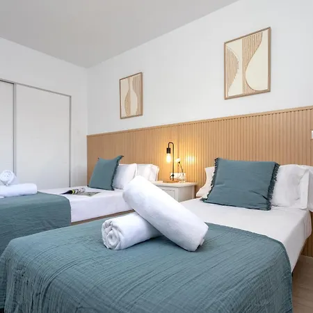 דירה Sunstay Flat I Seaviews פואנגירולה